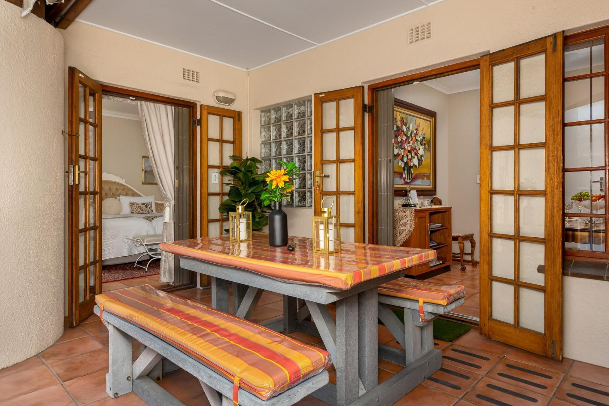 Meerendal Cottage-Affordable Luxury-Private Garden With Pool & Hot Tub Cape Town Ngoại thất bức ảnh