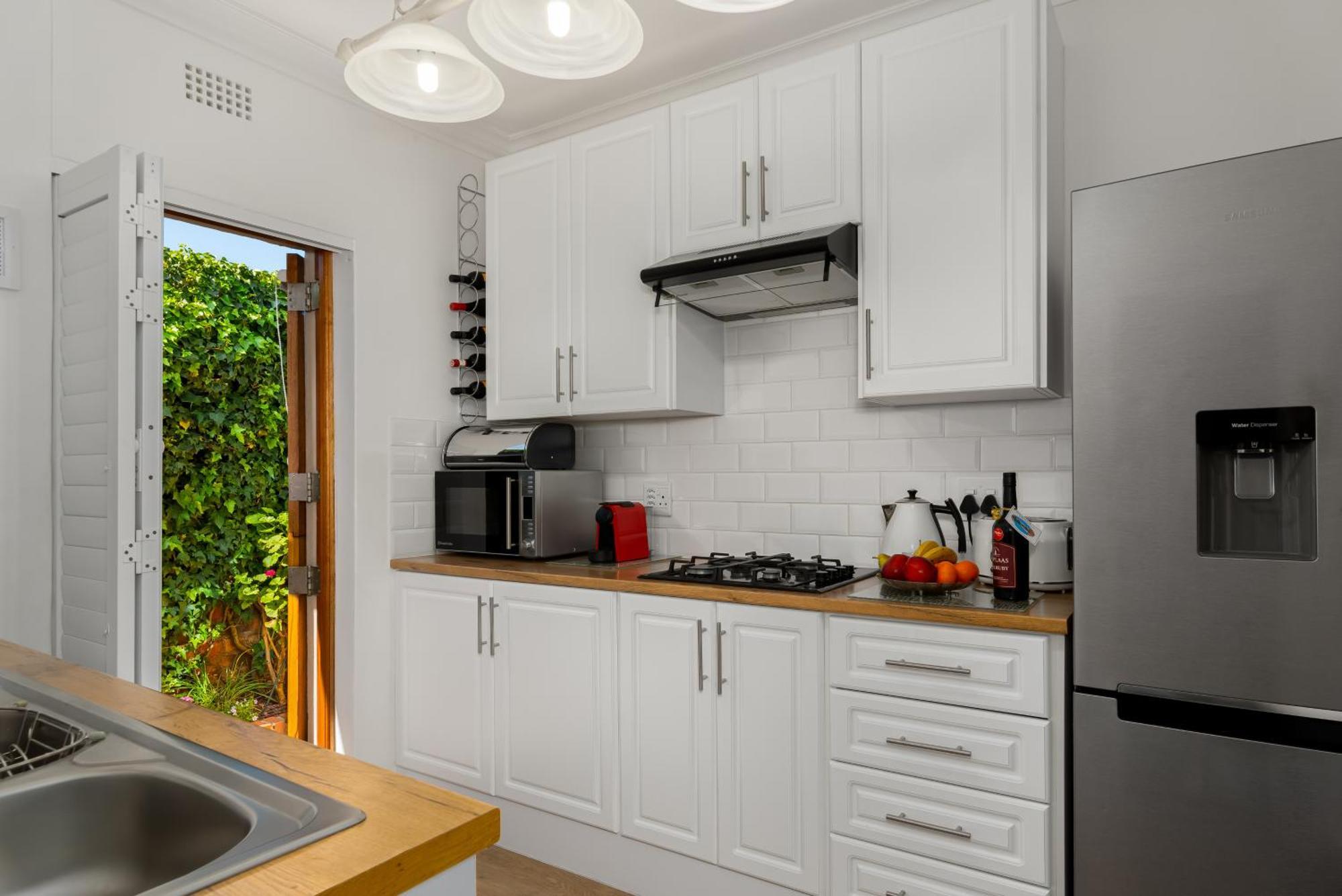Meerendal Cottage-Affordable Luxury-Private Garden With Pool & Hot Tub Cape Town Ngoại thất bức ảnh