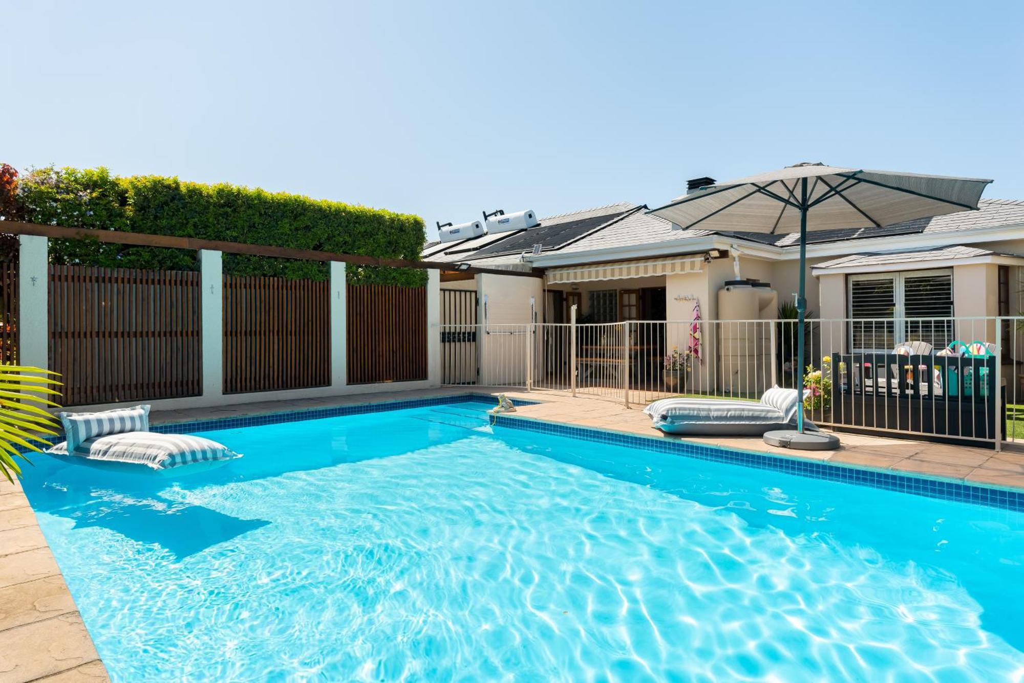 Meerendal Cottage-Affordable Luxury-Private Garden With Pool & Hot Tub Cape Town Ngoại thất bức ảnh