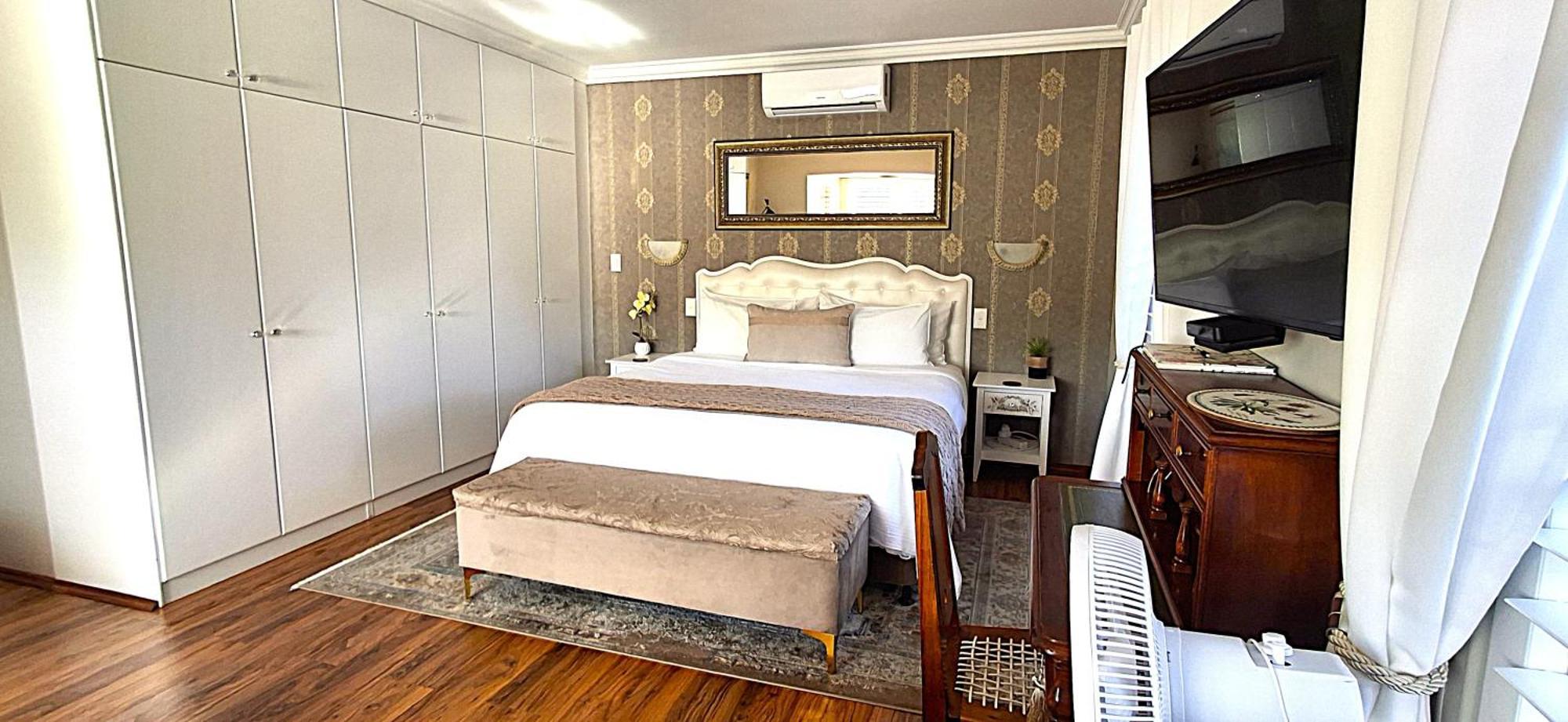 Meerendal Cottage-Affordable Luxury-Private Garden With Pool & Hot Tub Cape Town Ngoại thất bức ảnh